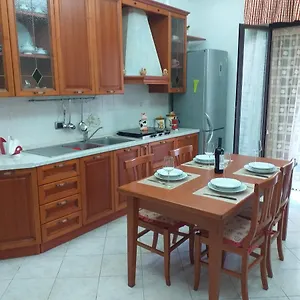 Appartamento House Maya & Niky, Solarino